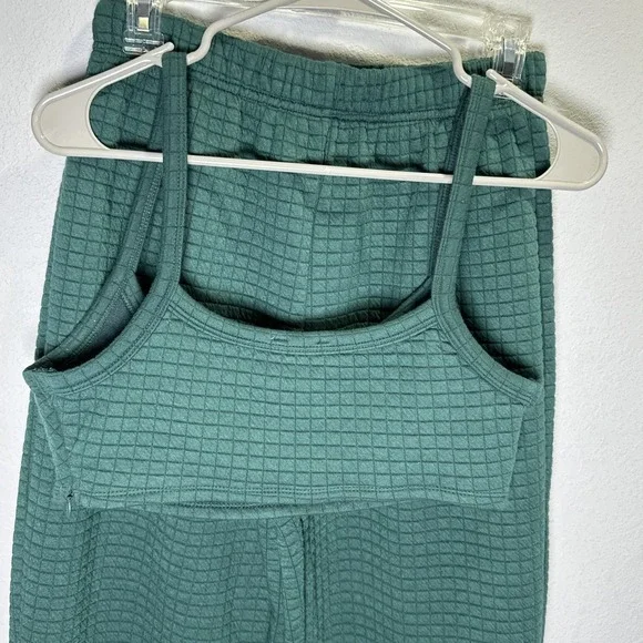 Princess Polly 2 Piece Size 6 Lounge Set Out Fit Green Crop Top Sweat Pants - Picture 4 of 10